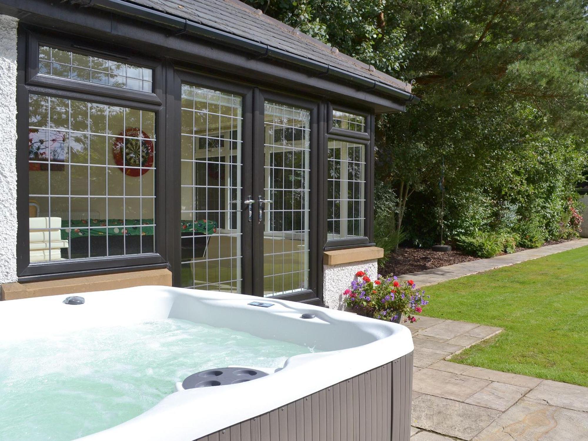 Castlebar Villa Little Singleton Exterior photo